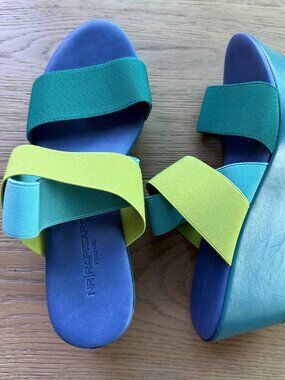 Color-blocked blue/green/teal platform sandals
